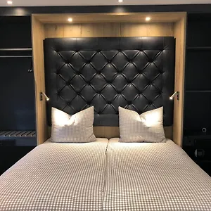 Deluxe **** München