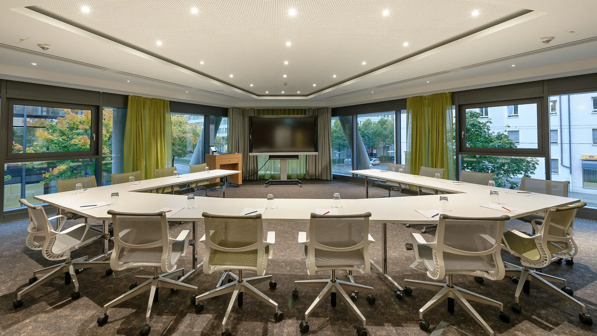 Novotel Muenchen City Arnulfpark 4*, Monachium